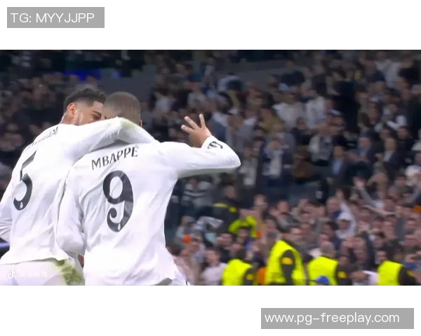 欧冠激战曼联逆转多特蒙德帽子戏法引爆全场战术解析与精彩瞬间回顾